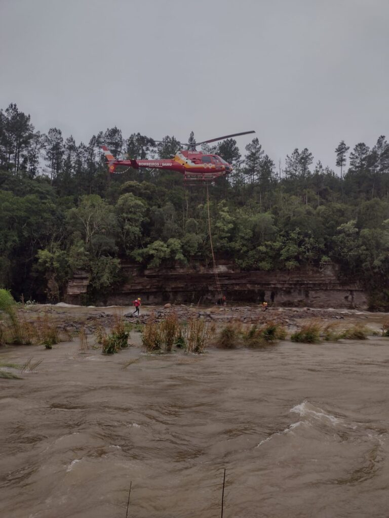 Fotos e vídeos: Divulgação CBMSC