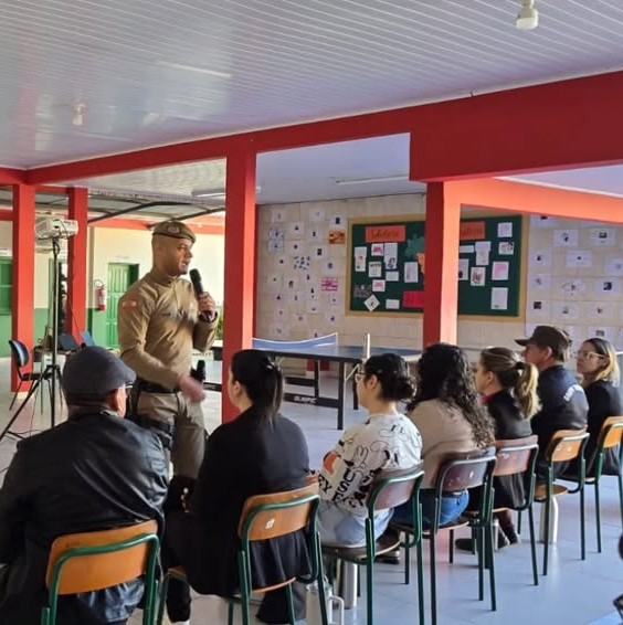 Fotos: Reprodução Escola Caetano Bez Batti