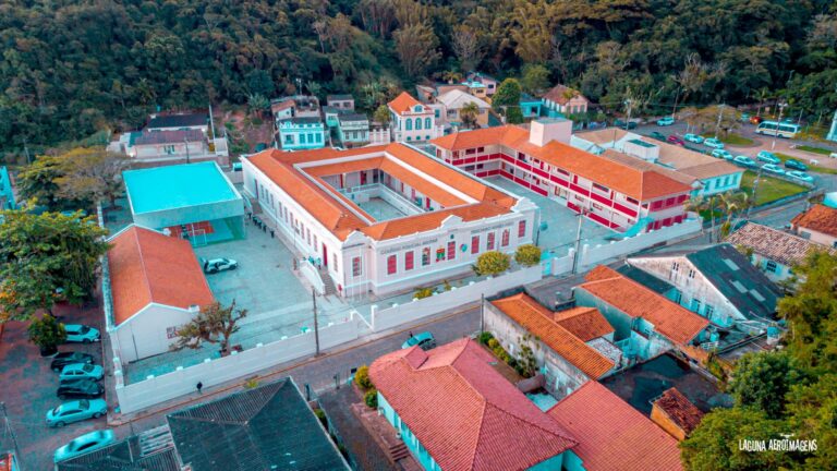 Colégio Militar de Laguna - Foto: Laguna Aeroimagens