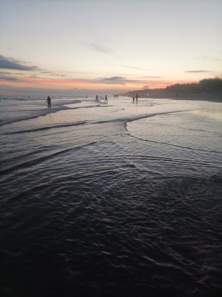Entardecer no Balneário Esplanada - Foto: André Carara/Portal Conexão Sul