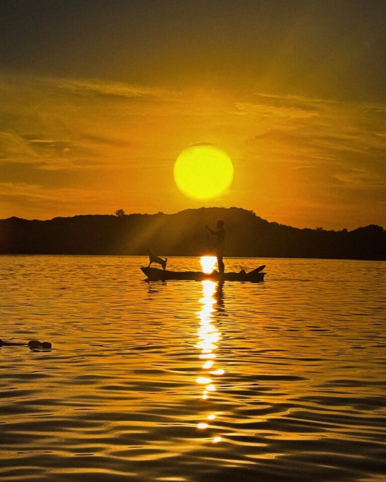 Entardecer na Lagoa de Jaguaruna - Foto: Mariana Fogaça/@viagenspelosul
