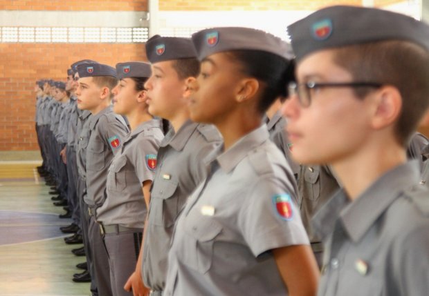 Alunos Colégio Militar Laguna - Foto: Prefeitura de Laguna/Divulgação