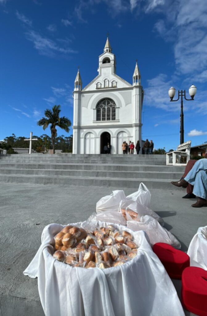 A Festa em honra a Santo Antônio no Rio Caeté, é uma das mais tradicionais da região - Foto: Divulgação
