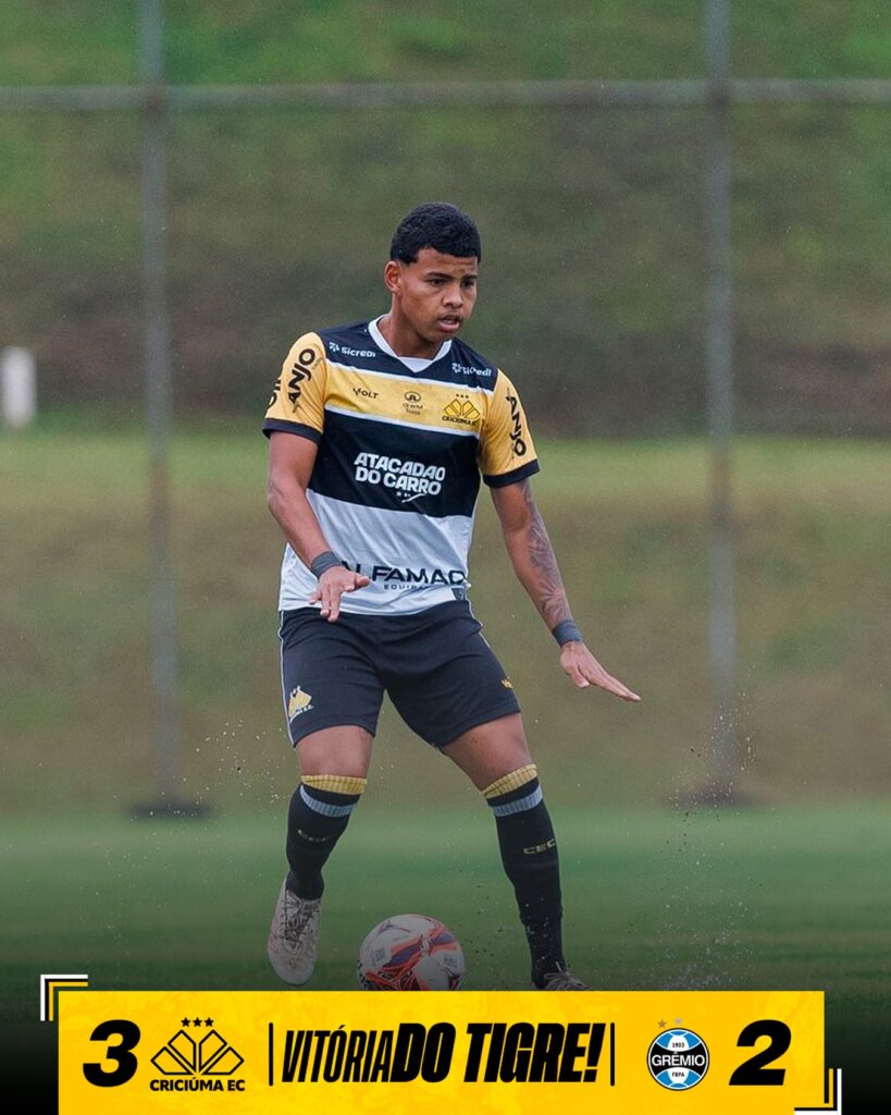 Foto: Reprodução @basecarvoeira