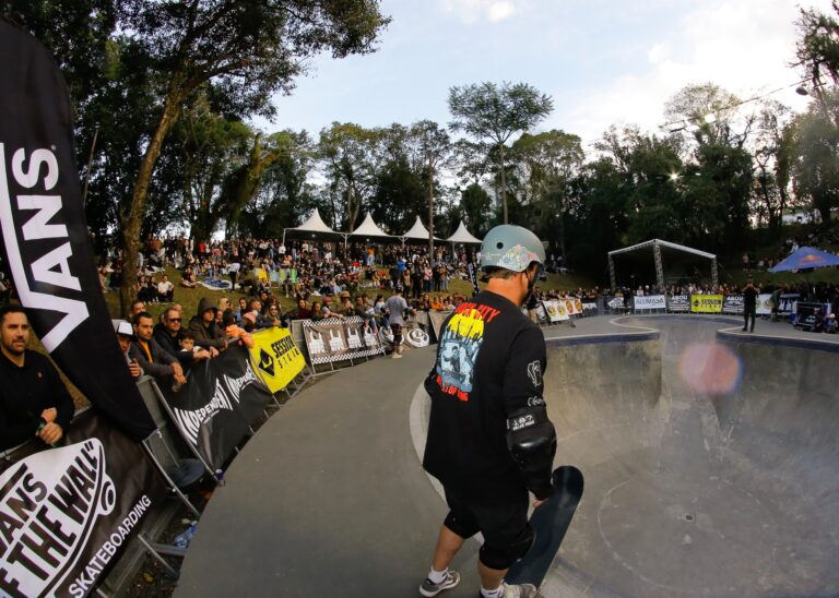 Fotos: Guilherme Berti e Arquivo/Divulgação